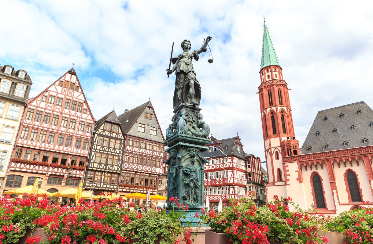 Römerberg - Explore Frankfurt